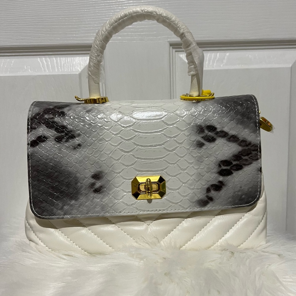 💗 *NEW* Elegant White‎ and Gray Women's Bag